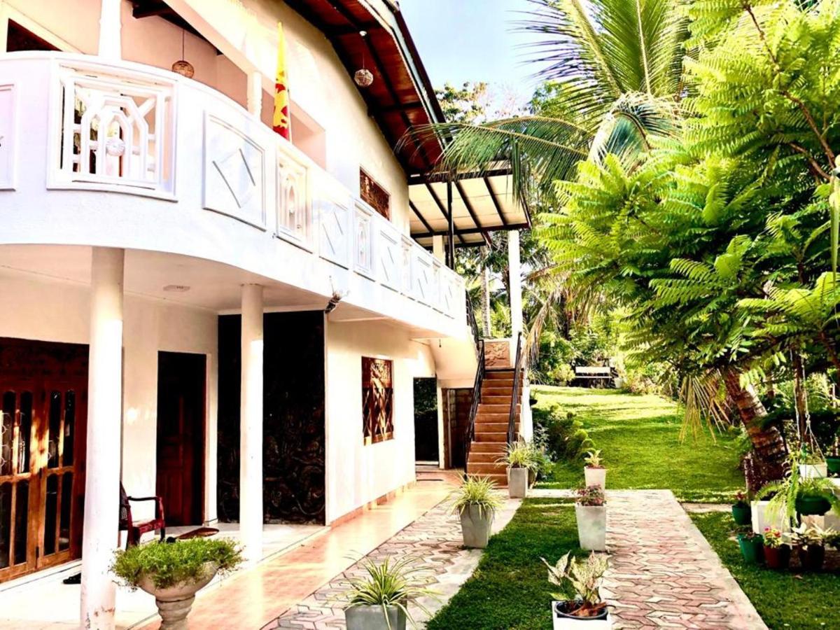 Hotel Thusitha S Nest Dikwella Exterior foto